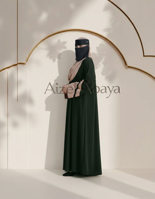 Elegant Emerald Abaya with Chic Two-Tone Sleeves