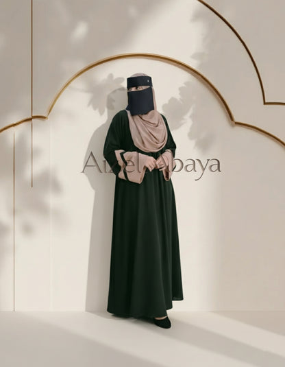 Elegant Emerald Abaya with Chic Two-Tone Sleeves